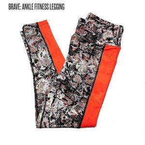 NWT Lularoe Rise Brave Ankle Fitness Leggings